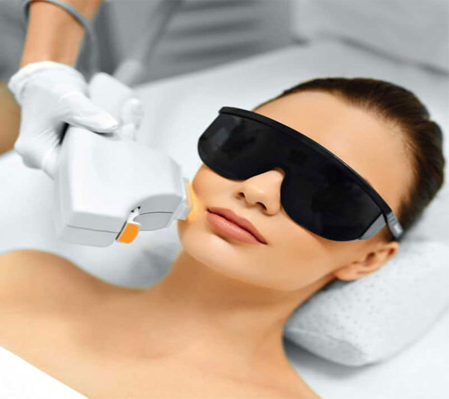 Lasers treatment at Elite Clinic: Best Skin Specialist in Rohini, Delhi
