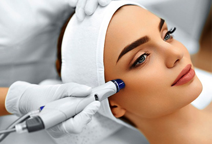 Lasers treatment at Elite Clinic: Best Skin Specialist in Rohini, Delhi